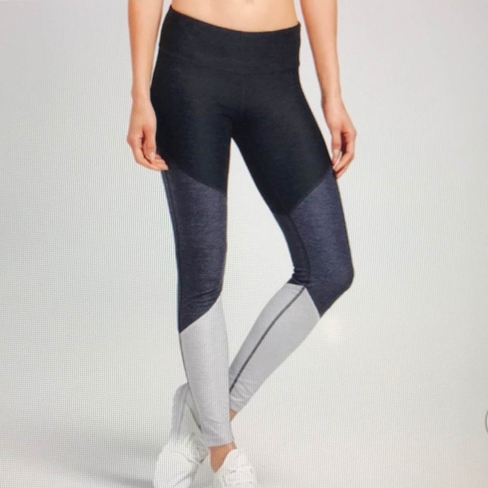 Tri-colored leggings